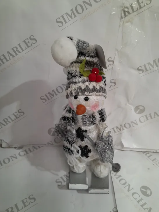 FESTIVE SKIING SNOWMAN PAL