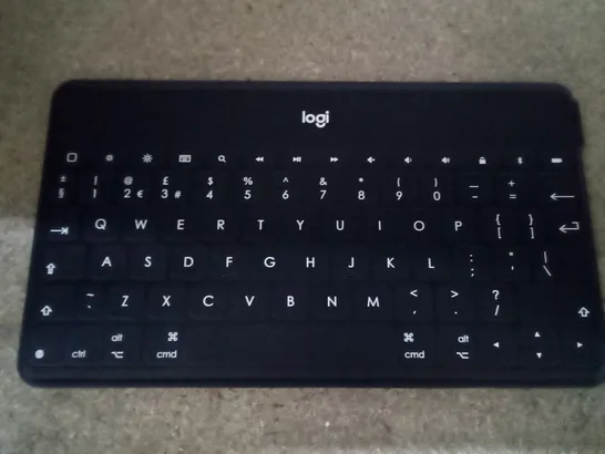 LOGITECH PORTABLE KEYBOARD 