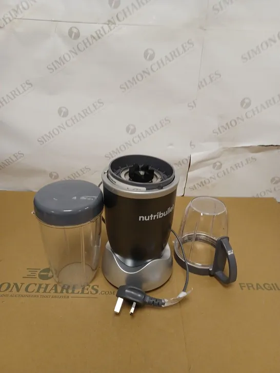 NUTRIBULLET BLENDER