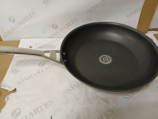 CIRCULON INFINITE 30CM INDUCTION NON STICK FRYING PAN 