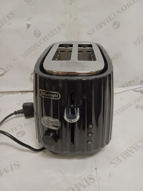 DELONGHI BALLERINA TWO-SLICE TOASTER - BLACK 