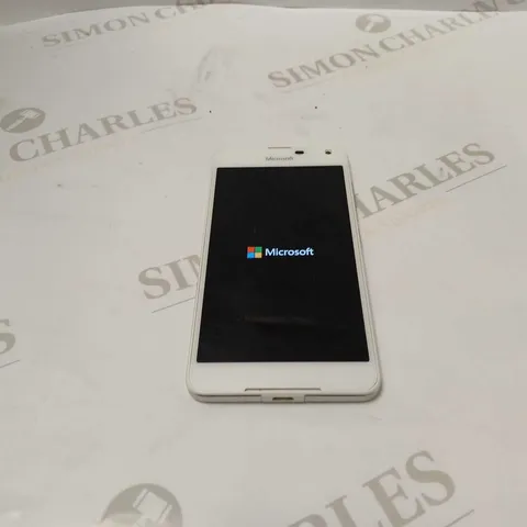 MICROSOFT SMART PHONE - WHITE 