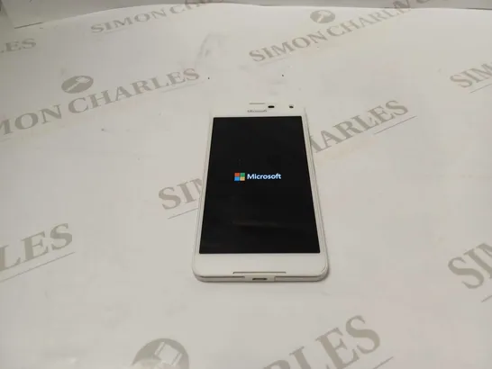 MICROSOFT SMART PHONE - WHITE 