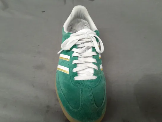 BOXED PAIR OF ADIDAS HAND 2 SHOES IN GREEN/WHITE/GOLD UK SIZE 6