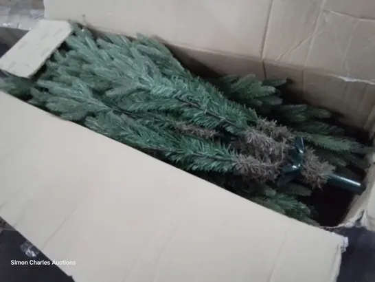 BOXED CHRISTMAS TREE (NO SIZE SPECIFIED)