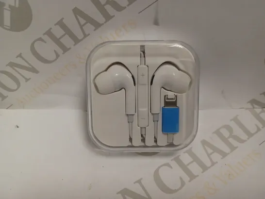 BOXED WIRED EARBUDS - WHITE WITH LIGHTENING CONNECTION