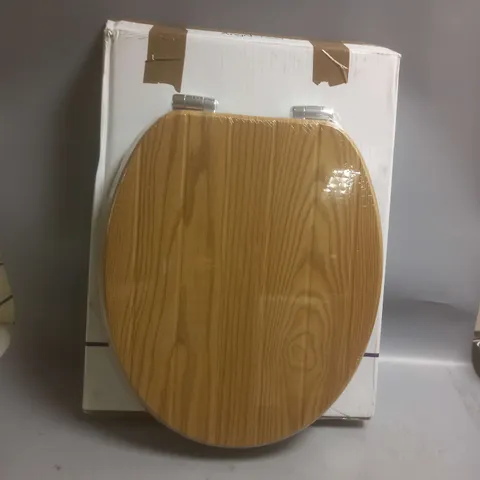 BOXED ANGEL SHIELD WOODEN TOILET SEAT