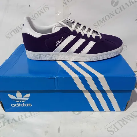 BOXED PAIR OF ADIDAS GAZELLE SHOES IN PURPLE UK SIZE 7.5