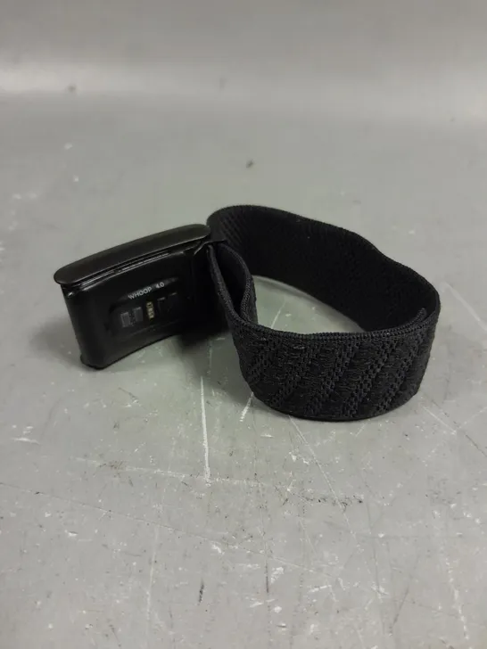 WHOOP 4.0 FITNESS TRACKER 