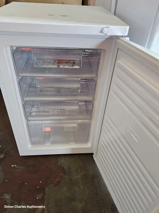 ENGLISH ELECTRIC UNDER COUNTER FREEZER WHITE EEF085H