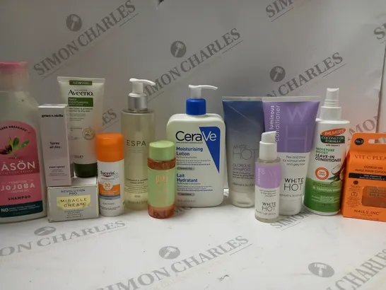 BOX OF APPROX 10 ASSORTED BEAUTY PRODUCTS TO INCLUDE ESPA HAND WASH, CERAVE MOISTURISING LOTION, NAILS INC. CUTICLE OIL, ETC 