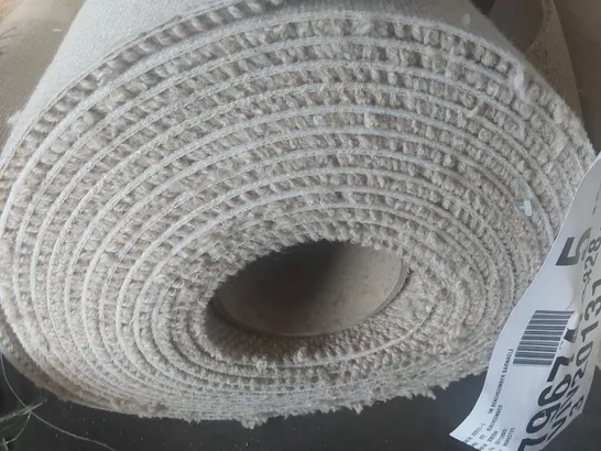 ROLL OF QUALITY BEACHCOMBER BARNACLE CARPET APPROXIMATELY 5M × 9.43M