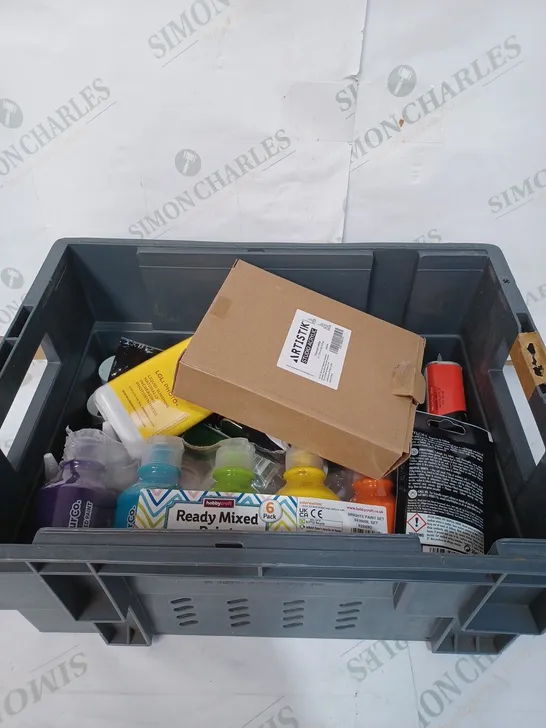 BOX TO CONTAIN APPROXIMTELY 30 ASSORTED DIY & PAINT PRODUCTS, INCLUDES PAINTS, GUN OIL & FABRIC DYE 