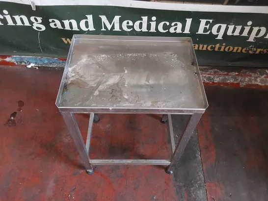 METAL PREP TABLE 