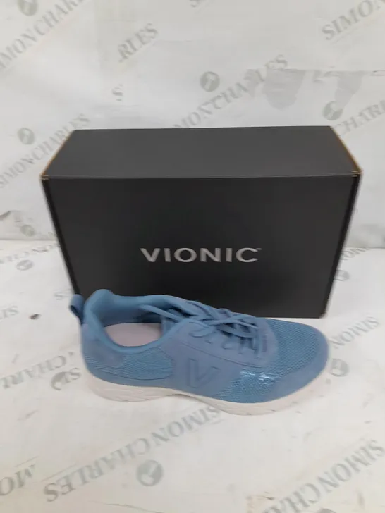 BOXED PAIR OF VIONIC BLUE MESH TRAINERS SIZE 7 