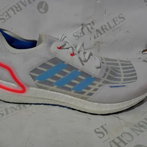 BOXED PAIR OF ADIDAS ULTRABOOST TRAINERS IN WHITE/BLUE/ORANGE UK SIZE 12