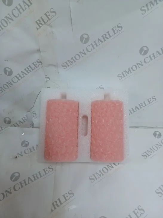 2 ROSE GLITTER CANDLES - BOXED 