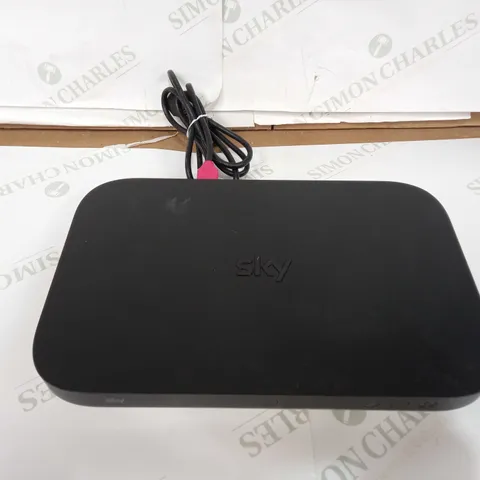 SKY Q BOX (ES140)