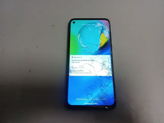 MOTOROLA MOTO G8 POWER