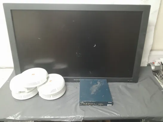 LOT OF 7 ASSORTED TECH ITEMS TO INCLUDE SONY DISPLAY MONITOR, XIRRUS XR600 ACCESS POINTS AND ACTELIS ETHERNET ACCESS