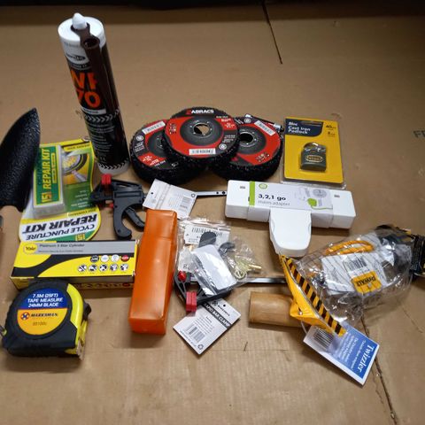 LOT OF ASSORTED DIY ITEMS TO INCLUDE POLY DISCS AND NEUTRAL CURE SILICONE