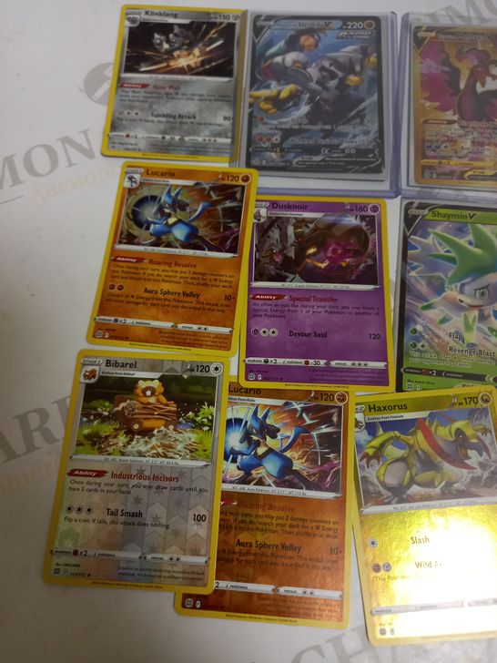 LOT OF APPROXIMATELY 20 COLLECTIBLE POKEMON CARDS