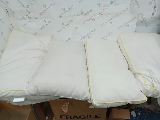 LOT OF 4 PLAIN WHITE SINGLE PILLOWS 