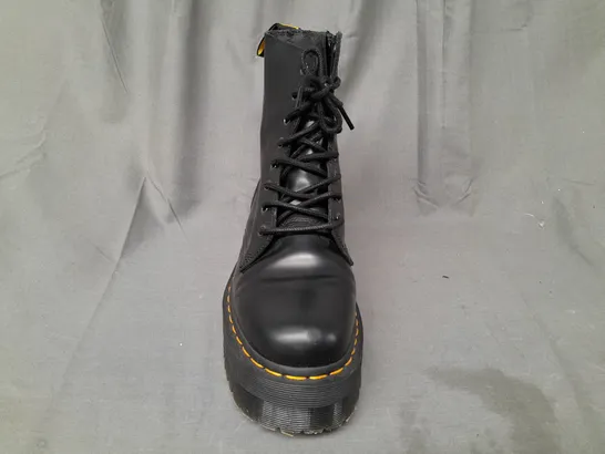 BOXED PAIR OF DR MARTENS JADON BOOTS IN BLACK UK SIZE 6.5