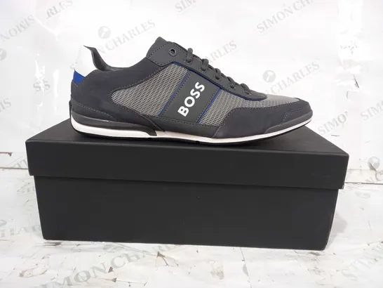 BOXED PAIR OF BOSS SATURN SHOES IN GREY UK SIZE 9