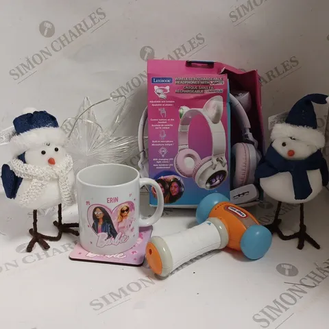 FIVE ASSORTED PRODUCTS TO INCLUDE PERSONALISED BARBIE MUG, WIRELESS RECHARGEABLE HEADPHONES, TREE TOPPER STAR, SET OF ROBIN CHRISTMAS DECORATIONS, LITTLE TIKES TOY HAMMER