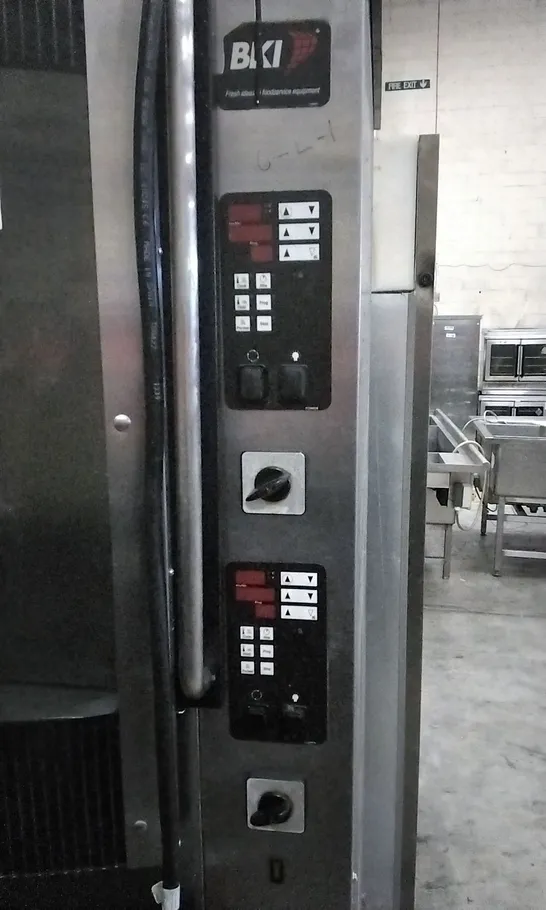 BKI COMMERCIAL DOUBLE CHICKEN ROTISSERIE OVEN 