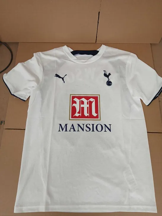 SIGNED TOTTENHAM SHIRT IN WHITE SIZE UK SMALL 