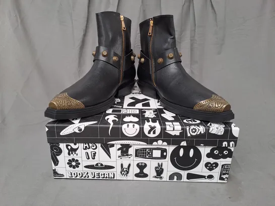 BOXED PAIR OF KOI VEGAN COWBOYS BOOTS IN BLACK/BRONZE EFFECT UK SIZE 8