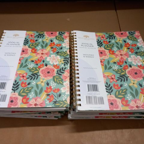 LOT OF 12 ANNUAL 2022 PLANNERS 