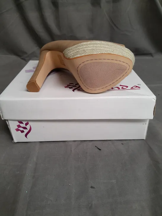 AVANDA LADIES HIGH HEELED PEEP TOE BEIGE SHOES SIZE EU 36