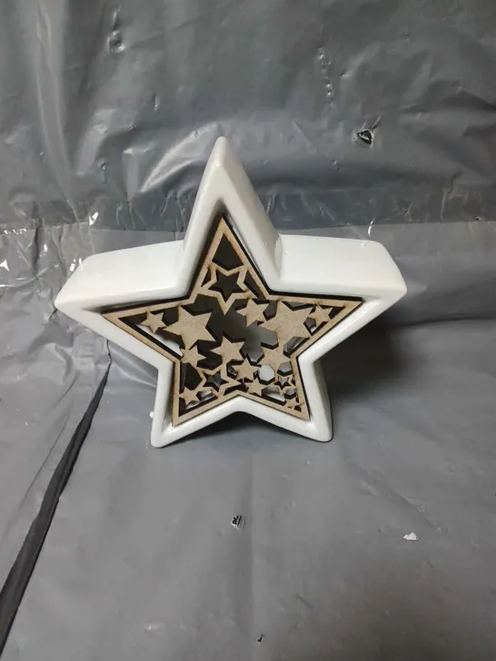 16 CM LIGHT UP CERAMIC STAR CHRISTMAS DECORATION