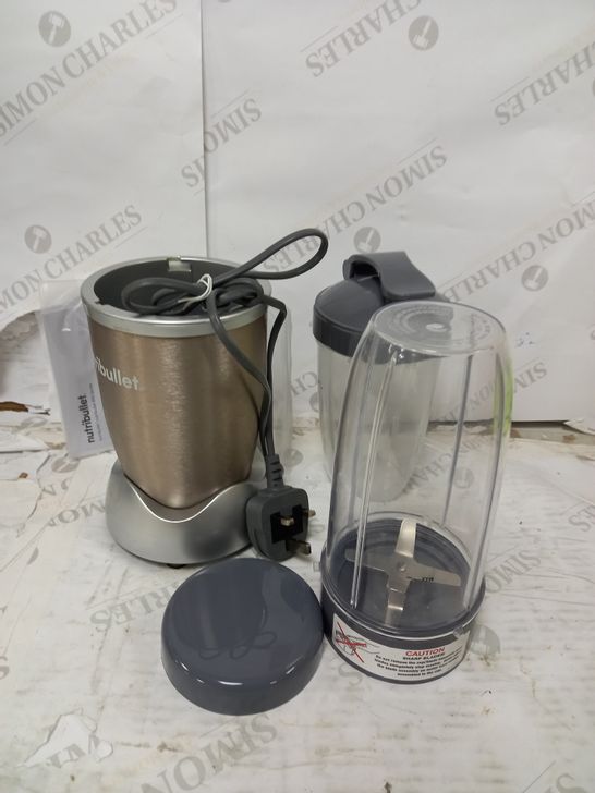 NUTRIBULLET 900 SERIES BLENDER 