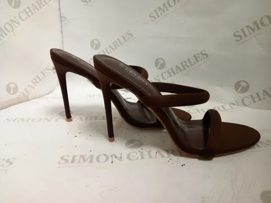 SIMMI LONDON BROWN HEELS - SIZE 7