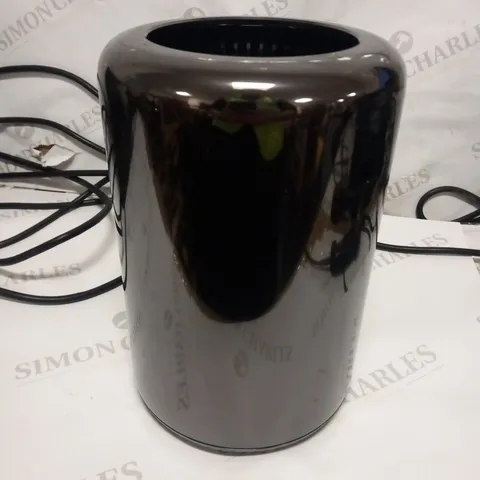 APPLE MAC PRO 6.1 A1481 DESKTOP COMPUTER