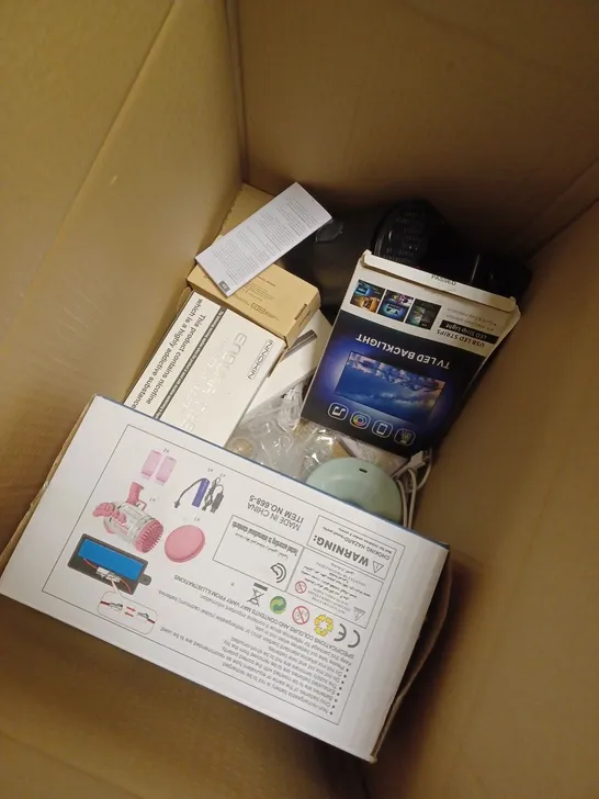 BOX OF APPROXIMATELY 10 ASSORTED ITEMS TO INCLUDE BUBBLE GUN, BLUETOOTH HEADPHONES, E-CIG ETC