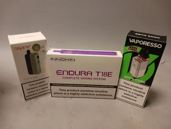 APPROXIMATELY 20 VAPES & E-CIGARETTES TO INCLUDE VAPORESSO XROS CUBE, ENDURA T18E, ASPIRE FLEXUS BLOK, ETC