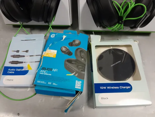 LOT OF FIVE ASSORTED ITEMS TO INCLUDE TWO XBOX STEREO HEADSET SERIES X/S , WIRELESS CHARGER ,ETC