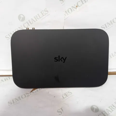 SKY Q BOX ES240