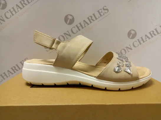 BOXED CUSHION-WALK DIAMANTE SANDALS, GOLD - SIZE 4