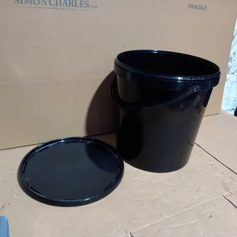 PLASTIC BUCKET WITH LID AND HANDLE