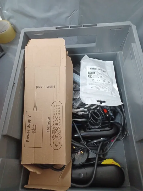 BOX OF APPROXIMATELY 20 ASSORTED ELECTRICAL ITEMS TO INCLUDE REMOTE CONTROLS, CHARGING AND POWER CABLES