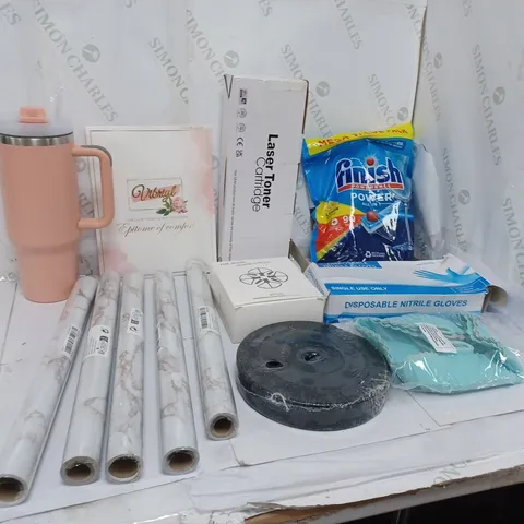 LOT OF ASSORTED HOUSEHOLD ITEMS TO INCLUDE REUSABLE CUP WITH HANDLE AND STRAW , ETC