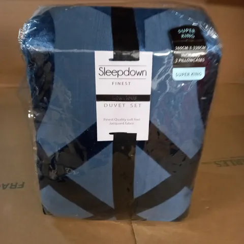 SLEEPDOWN VELVET JACQUARD GEO NAVY DUVET SET IN SUPER KING 