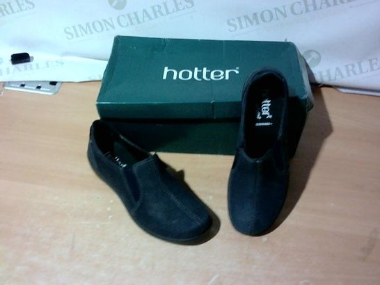 BOXED PAIR OF HOTTER SHOES SIZE 6.5