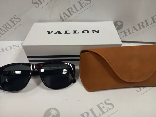 BOXED PAIR OF  VALLON WILBURY DARK TORTOISE GLASSES